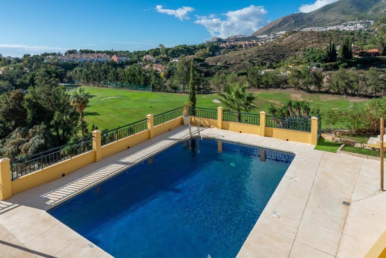 Fabulous Golf Front Apartment With Pool And Seaview Benalmádena Dış mekan fotoğraf