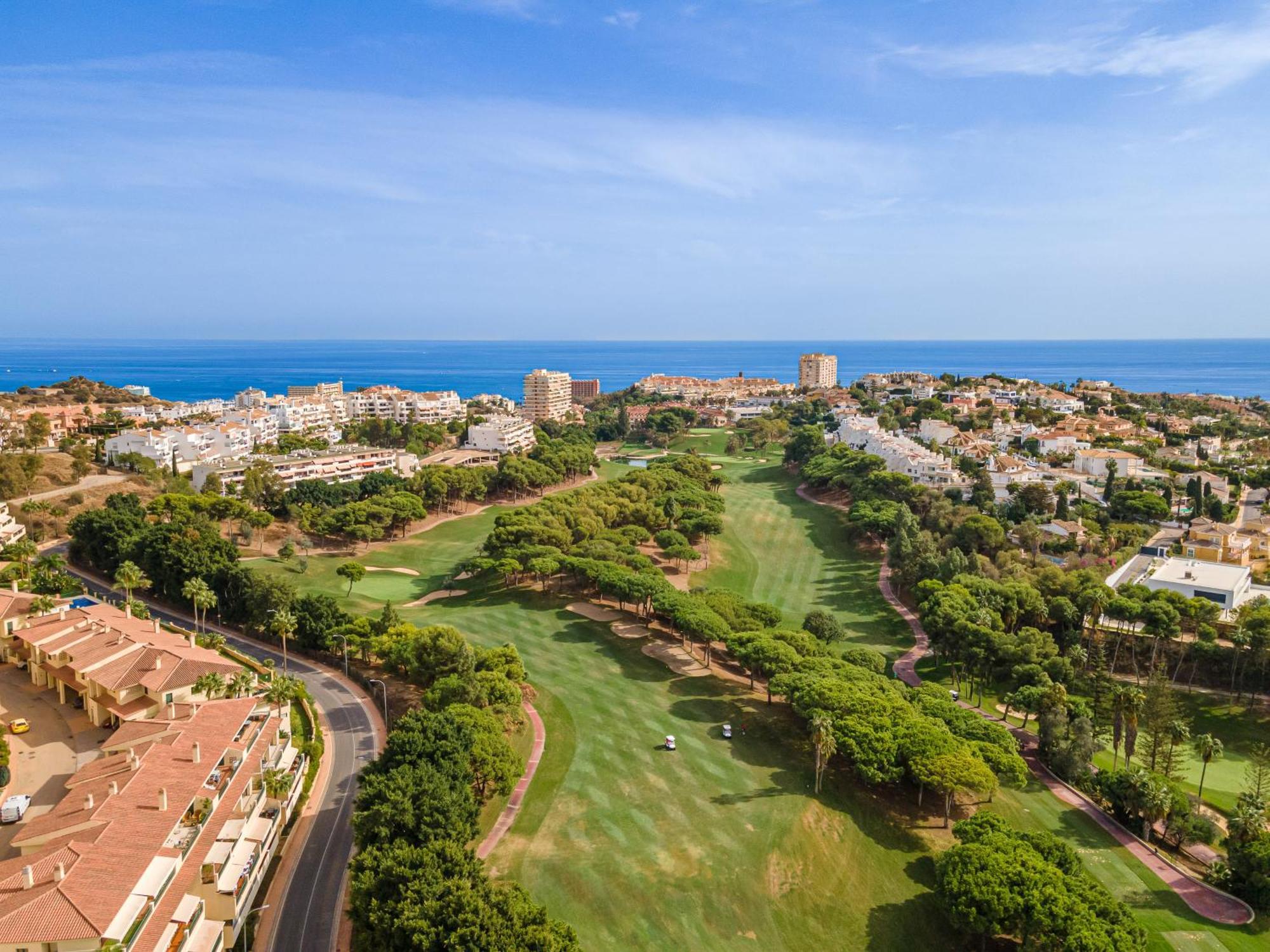 Fabulous Golf Front Apartment With Pool And Seaview Benalmádena Dış mekan fotoğraf
